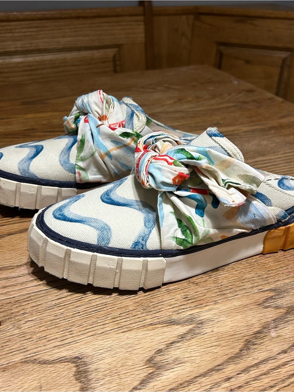 FARM Rio Copacabana Mule Sneakers Tropical Wave Bow Women’s 8.5 New - Picture 3 of 8